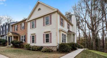 7433 SPRING TREE DR, SPRINGFIELD, Virginia 22153, 3 Bedrooms Bedrooms, ,2 BathroomsBathrooms,Residential,For sale,7433 SPRING TREE DR,VAFX2283964 MLS # VAFX2283964