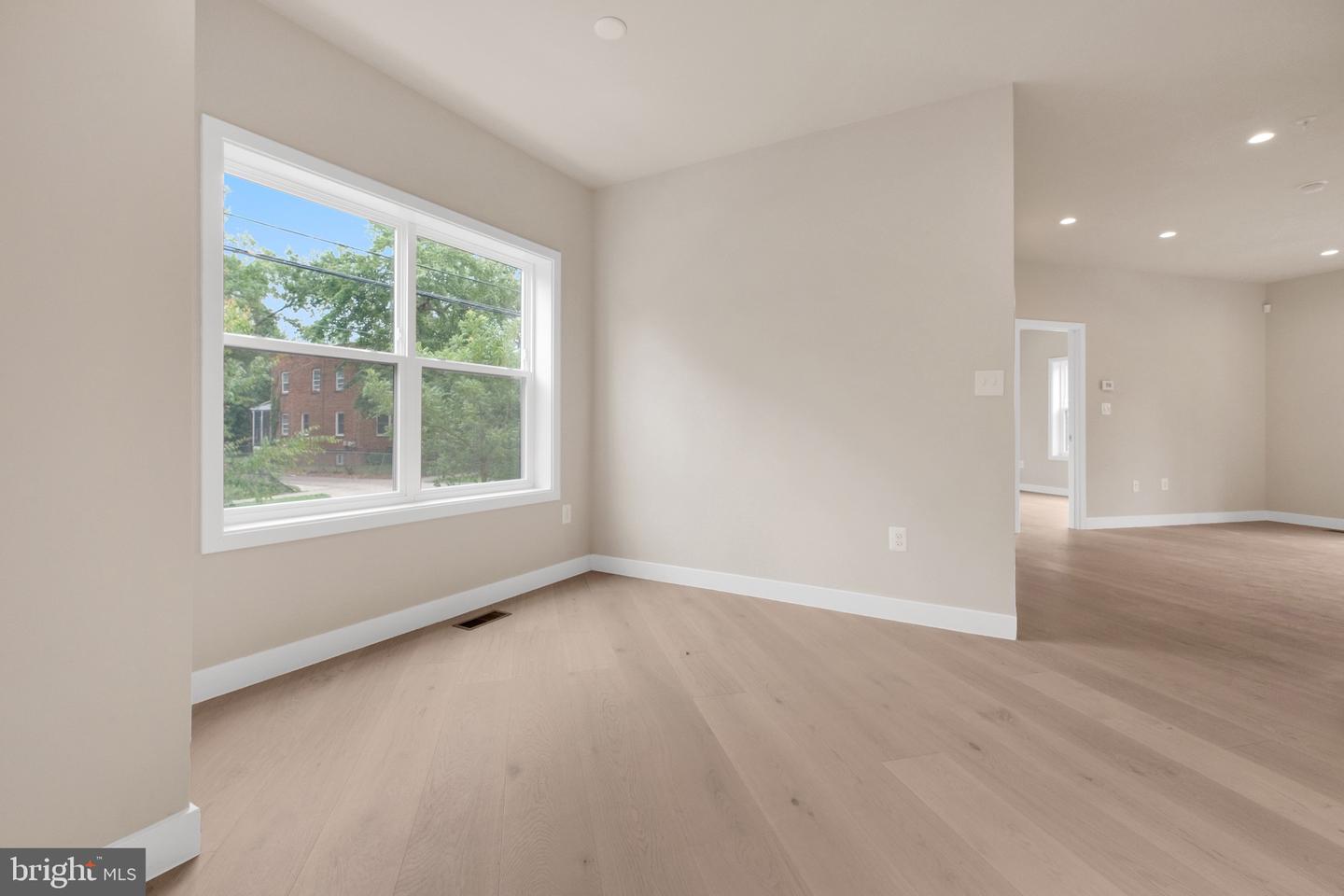 854 XENIA ST SE #102, WASHINGTON, District Of Columbia 20032, 3 Bedrooms Bedrooms, ,3 BathroomsBathrooms,Residential,For sale,854 XENIA ST SE #102,DCDC2239566 MLS # DCDC2239566