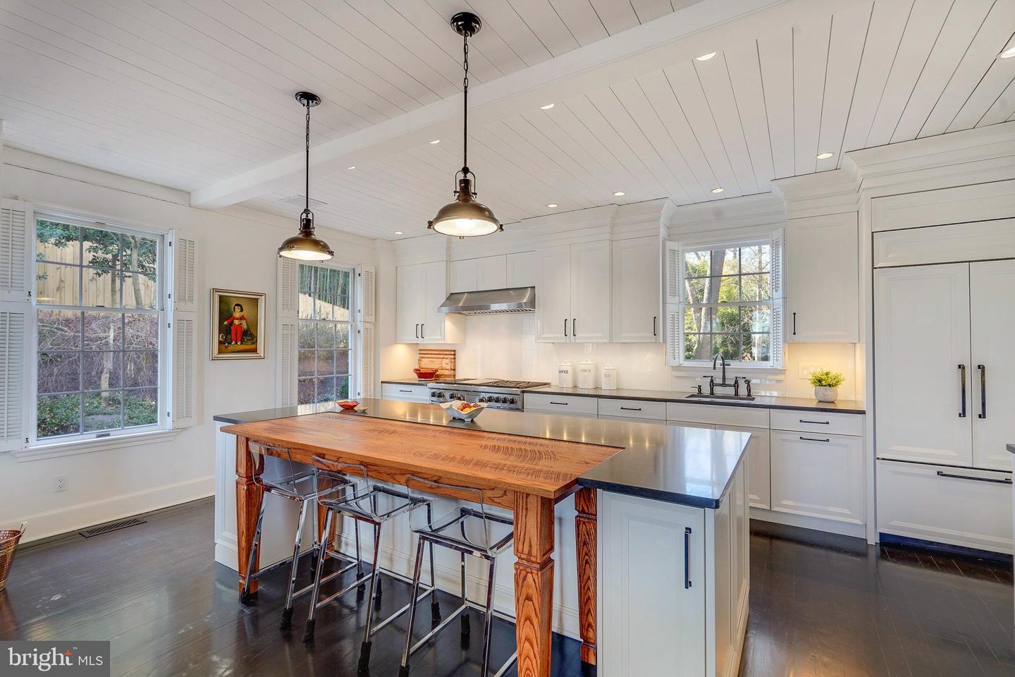 815 ARCTURUS ON THE POTOMAC, ALEXANDRIA, Virginia 22308, 5 Bedrooms Bedrooms, ,3 BathroomsBathrooms,Residential,For sale,815 ARCTURUS ON THE POTOMAC,VAFX2284026 MLS # VAFX2284026