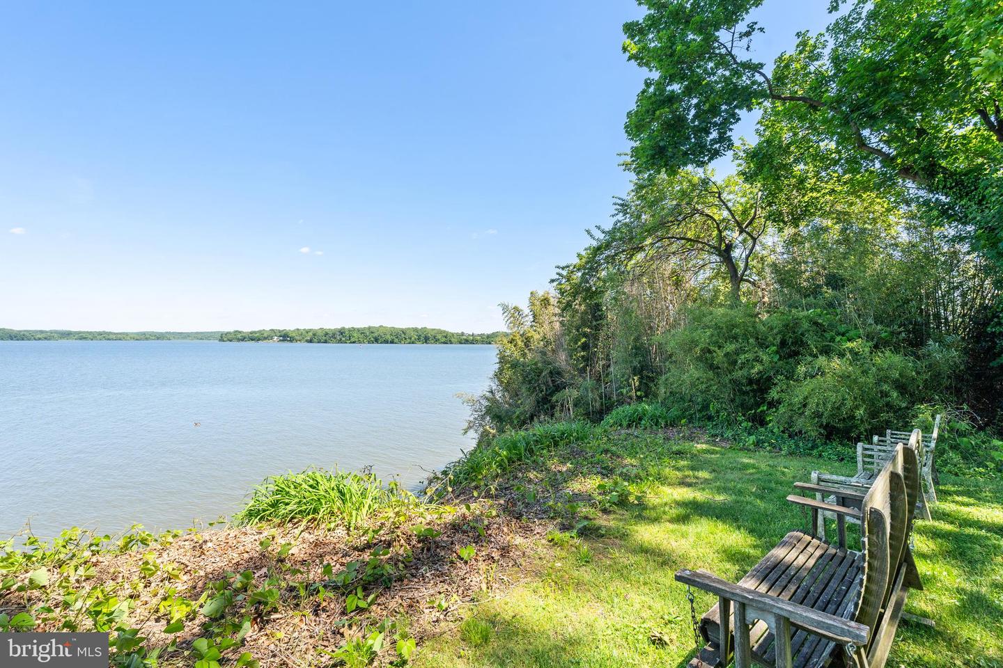 815 ARCTURUS ON THE POTOMAC, ALEXANDRIA, Virginia 22308, 5 Bedrooms Bedrooms, ,3 BathroomsBathrooms,Residential,For sale,815 ARCTURUS ON THE POTOMAC,VAFX2284026 MLS # VAFX2284026