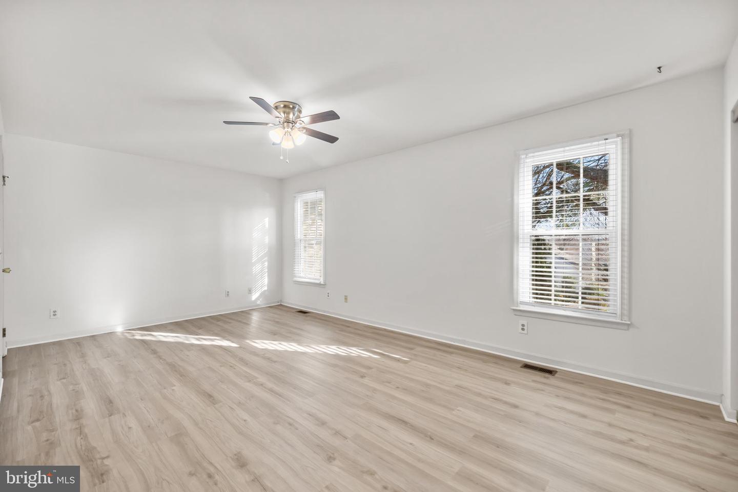 5515 BUGGY WHIP DR, CENTREVILLE, Virginia 20120, 5 Bedrooms Bedrooms, ,3 BathroomsBathrooms,Residential,For sale,5515 BUGGY WHIP DR,VAFX2284290 MLS # VAFX2284290 5515 BUGGY WHIP DR, CENTREVILLE, Virginia 20120, 5 Bedrooms Bedrooms, ,3 BathroomsBathrooms,Residential,For sale,5515 BUGGY WHIP DR,VAFX2284290 MLS # VAFX2284290