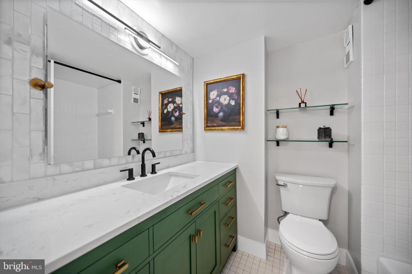 3713 S GEORGE MASON DR #616 W, FALLS CHURCH, Virginia 22041, 2 Bedrooms Bedrooms, 4 Rooms Rooms,1 BathroomBathrooms,Residential,For sale,3713 S GEORGE MASON DR #616 W,VAFX2285198 MLS # VAFX2285198