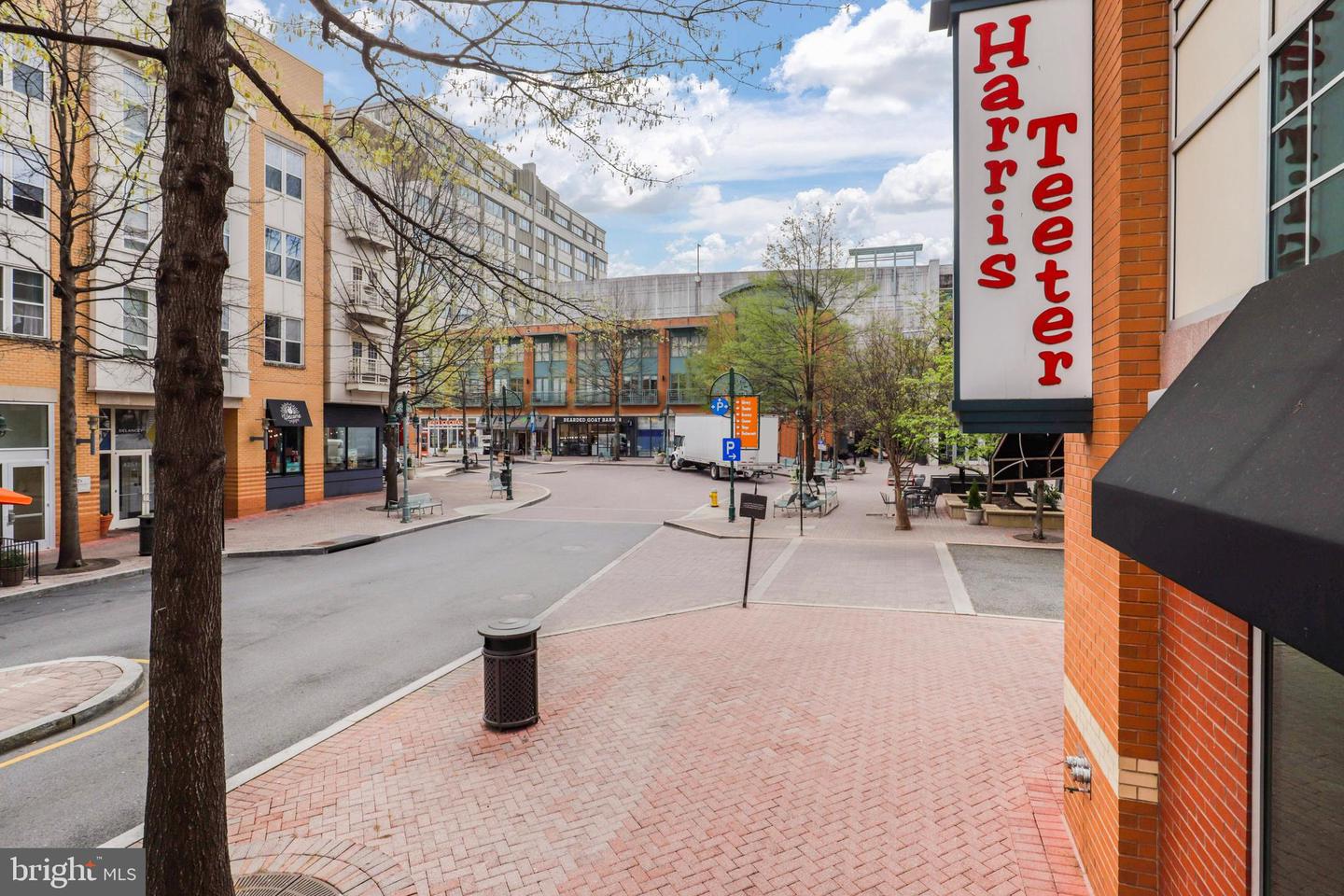 3713 S GEORGE MASON DR #616 W, FALLS CHURCH, Virginia 22041, 2 Bedrooms Bedrooms, 4 Rooms Rooms,1 BathroomBathrooms,Residential,For sale,3713 S GEORGE MASON DR #616 W,VAFX2285198 MLS # VAFX2285198