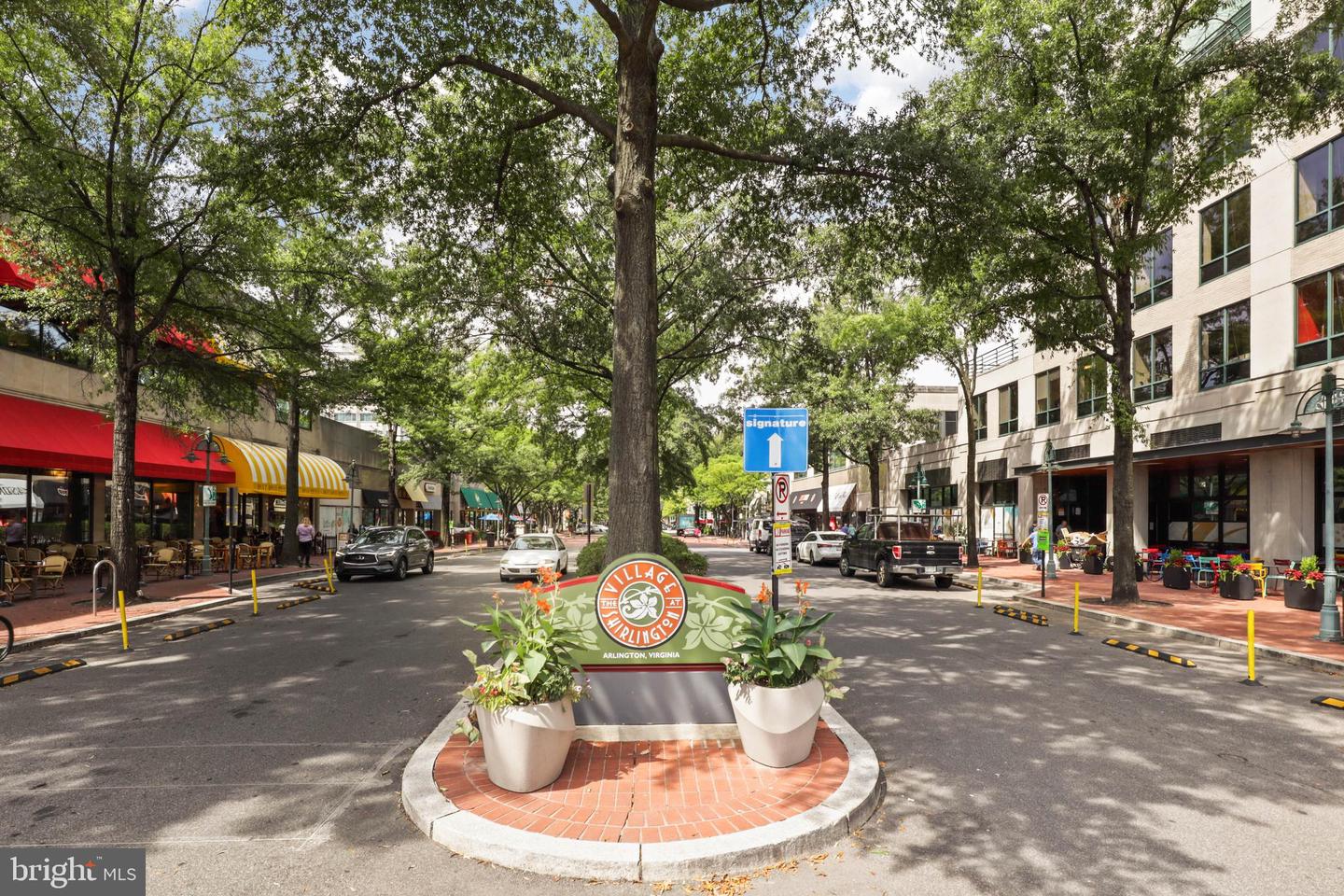 3713 S GEORGE MASON DR #616 W, FALLS CHURCH, Virginia 22041, 2 Bedrooms Bedrooms, 4 Rooms Rooms,1 BathroomBathrooms,Residential,For sale,3713 S GEORGE MASON DR #616 W,VAFX2285198 MLS # VAFX2285198