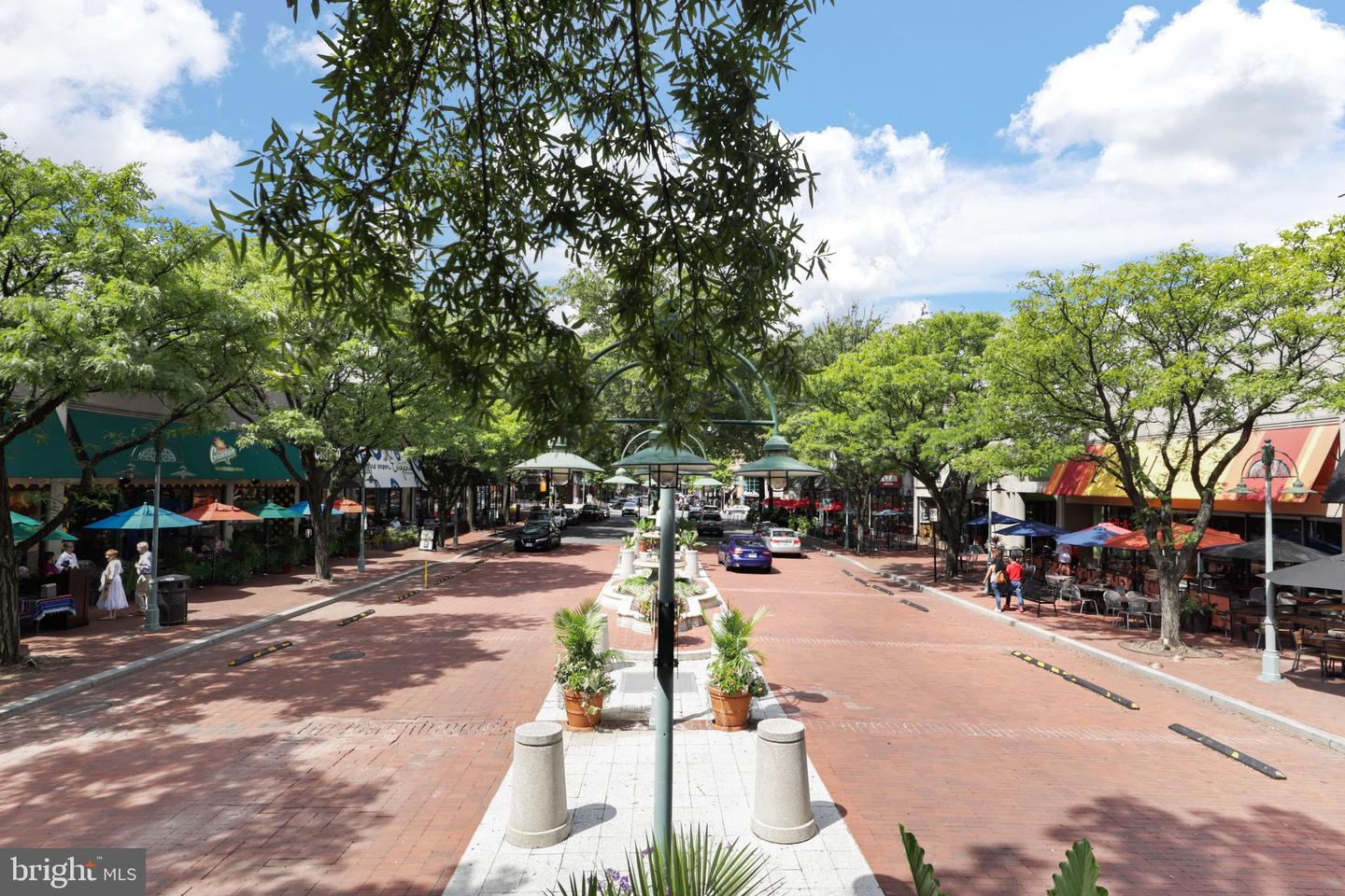 3713 S GEORGE MASON DR #616 W, FALLS CHURCH, Virginia 22041, 2 Bedrooms Bedrooms, 4 Rooms Rooms,1 BathroomBathrooms,Residential,For sale,3713 S GEORGE MASON DR #616 W,VAFX2285198 MLS # VAFX2285198