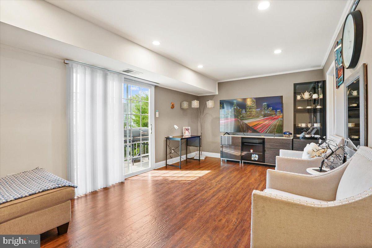 14429 COOL OAK LN, CENTREVILLE, Virginia 20121, 3 Bedrooms Bedrooms, ,2 BathroomsBathrooms,Residential,For sale,14429 COOL OAK LN,VAFX2285294 MLS # VAFX2285294