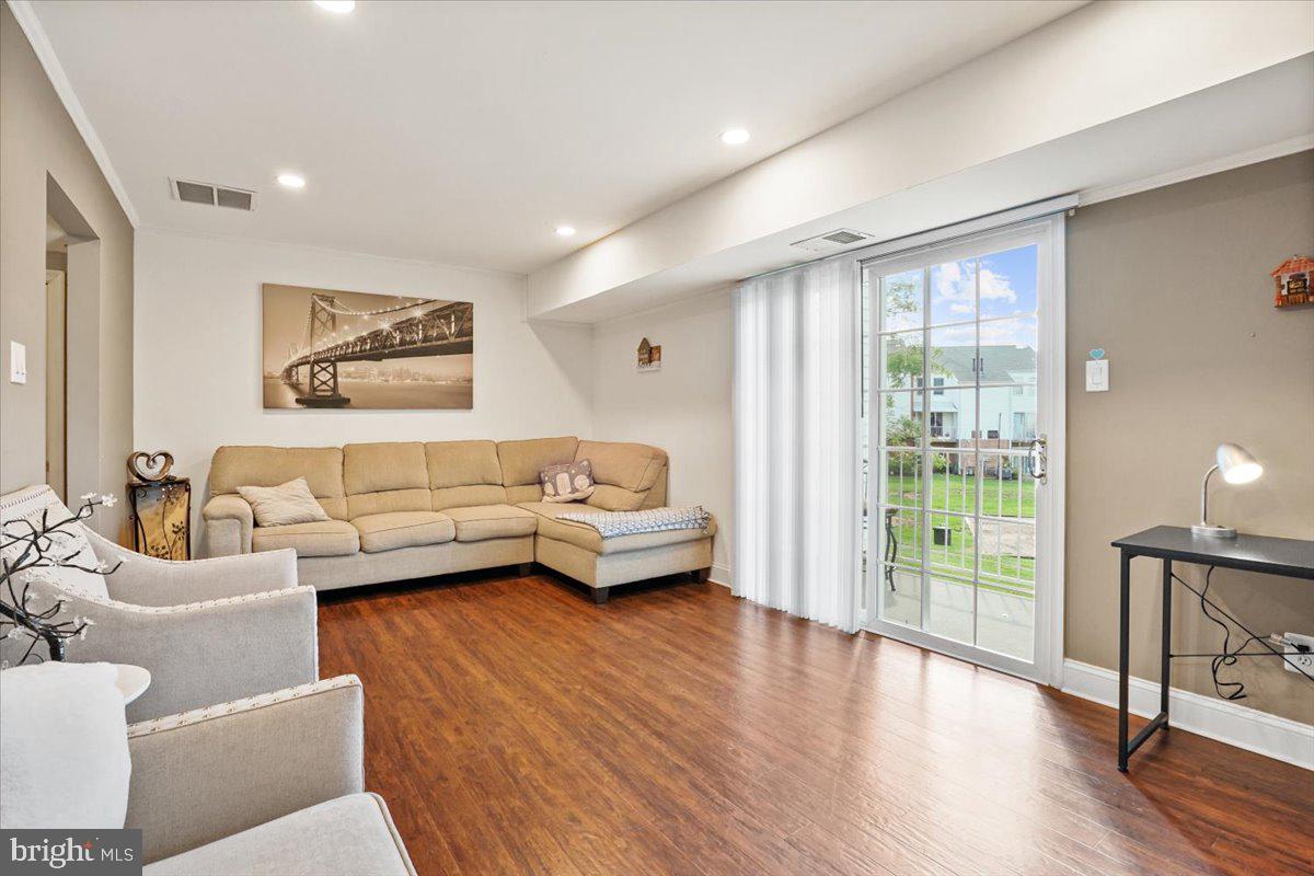 14429 COOL OAK LN, CENTREVILLE, Virginia 20121, 3 Bedrooms Bedrooms, ,2 BathroomsBathrooms,Residential,For sale,14429 COOL OAK LN,VAFX2285294 MLS # VAFX2285294