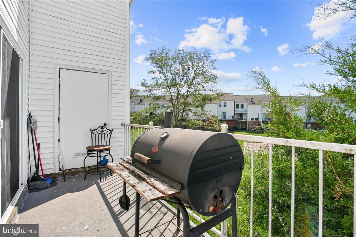 14429 COOL OAK LN, CENTREVILLE, Virginia 20121, 3 Bedrooms Bedrooms, ,2 BathroomsBathrooms,Residential,For sale,14429 COOL OAK LN,VAFX2285294 MLS # VAFX2285294