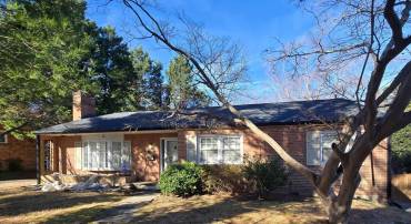 4006 N GLEBE RD N, ARLINGTON, Virginia 22207, 4 Bedrooms Bedrooms, ,3 BathroomsBathrooms,Residential,For sale,4006 N GLEBE RD N,VAAR2067650 MLS # VAAR2067650