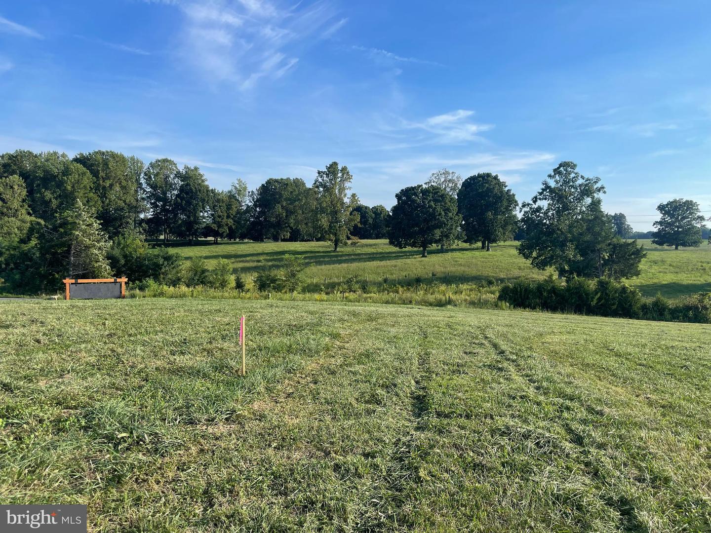 29 ROCK ISLAND RIDGE, LAKE ANNA, MINERAL, Virginia 23117, 6 Bedrooms Bedrooms, ,4 BathroomsBathrooms,Residential,For sale,29 ROCK ISLAND RIDGE, LAKE ANNA,VALA2009138 MLS # VALA2009138