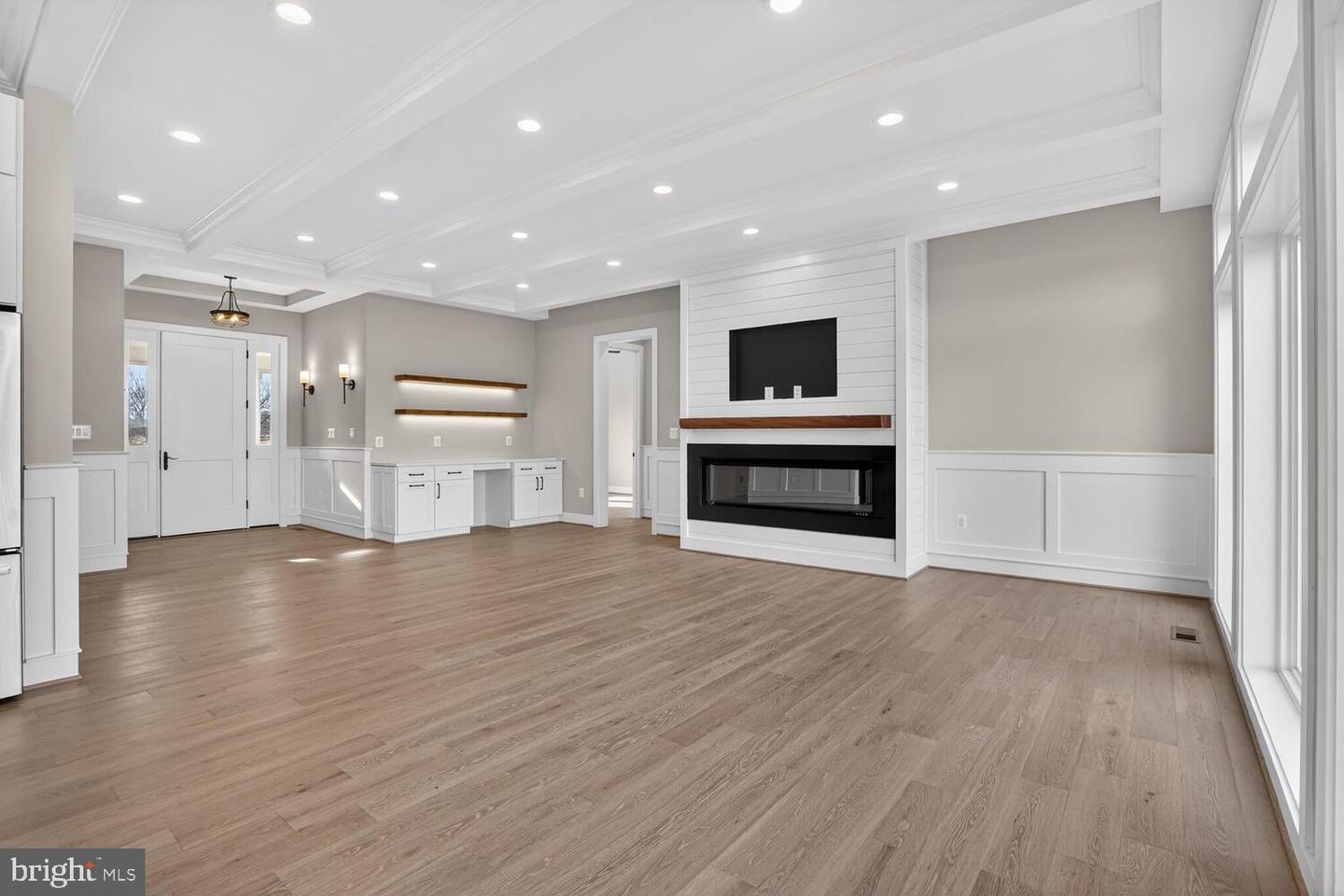 29 ROCK ISLAND RIDGE, LAKE ANNA, MINERAL, Virginia 23117, 6 Bedrooms Bedrooms, ,4 BathroomsBathrooms,Residential,For sale,29 ROCK ISLAND RIDGE, LAKE ANNA,VALA2009138 MLS # VALA2009138