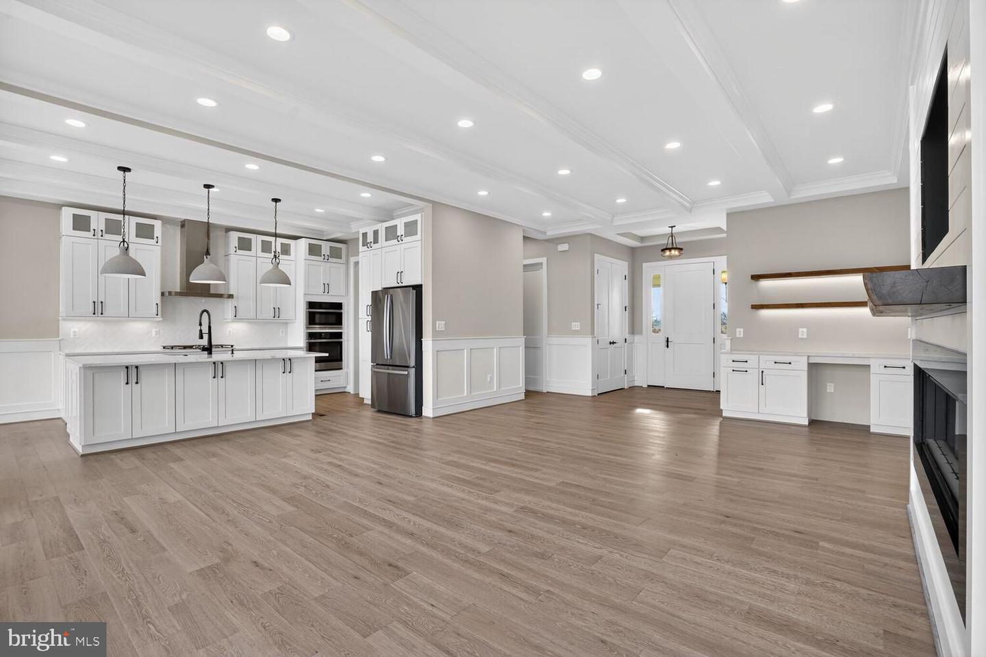 29 ROCK ISLAND RIDGE, LAKE ANNA, MINERAL, Virginia 23117, 6 Bedrooms Bedrooms, ,4 BathroomsBathrooms,Residential,For sale,29 ROCK ISLAND RIDGE, LAKE ANNA,VALA2009138 MLS # VALA2009138