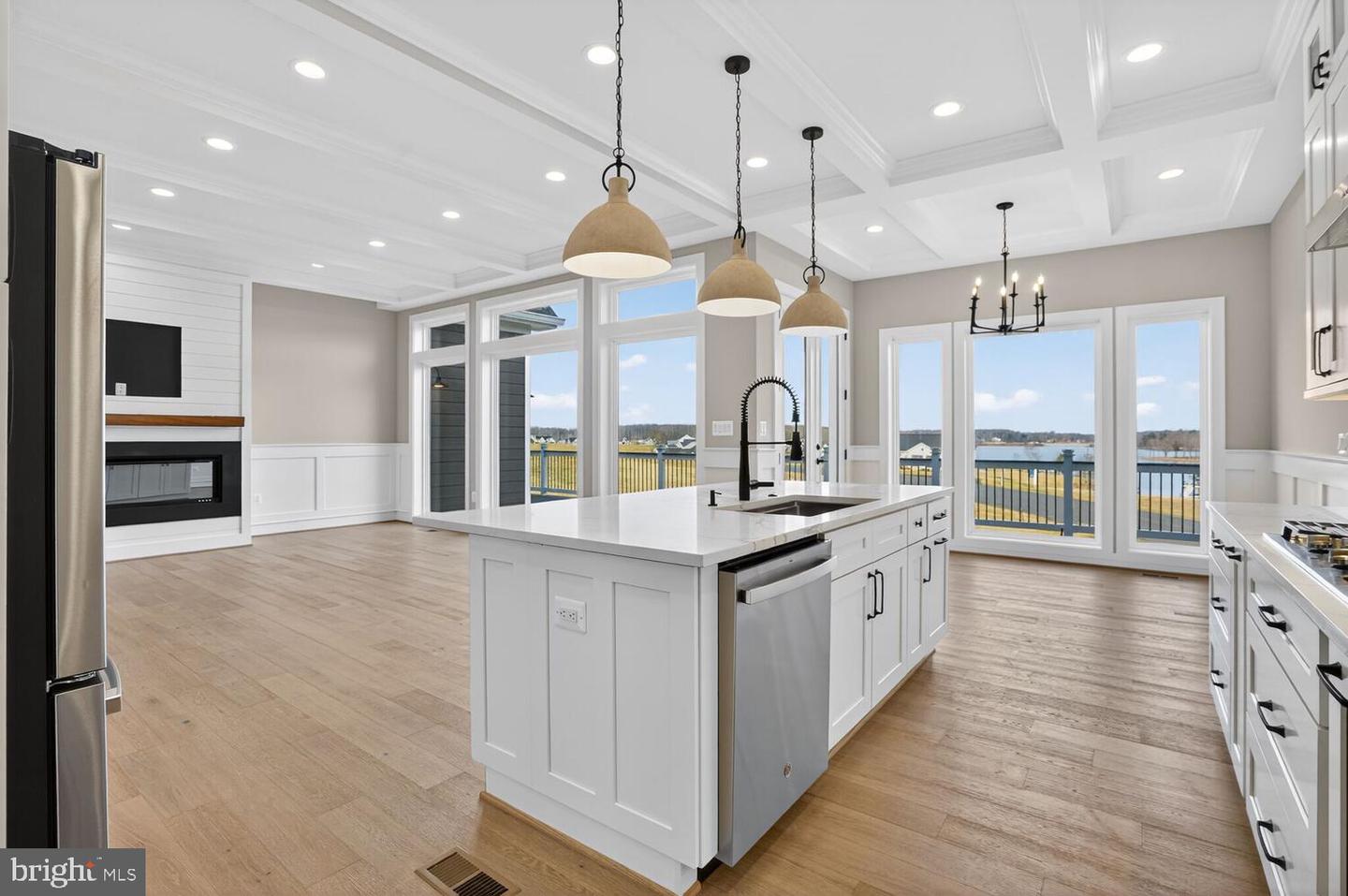 29 ROCK ISLAND RIDGE, LAKE ANNA, MINERAL, Virginia 23117, 6 Bedrooms Bedrooms, ,4 BathroomsBathrooms,Residential,For sale,29 ROCK ISLAND RIDGE, LAKE ANNA,VALA2009138 MLS # VALA2009138