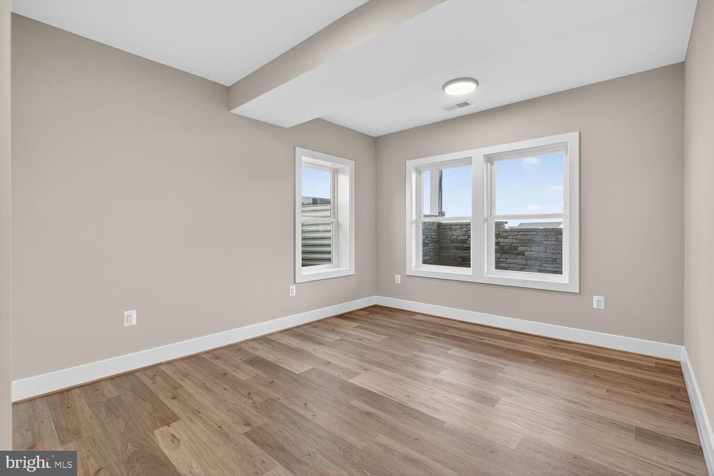 29 ROCK ISLAND RIDGE, LAKE ANNA, MINERAL, Virginia 23117, 6 Bedrooms Bedrooms, ,4 BathroomsBathrooms,Residential,For sale,29 ROCK ISLAND RIDGE, LAKE ANNA,VALA2009138 MLS # VALA2009138