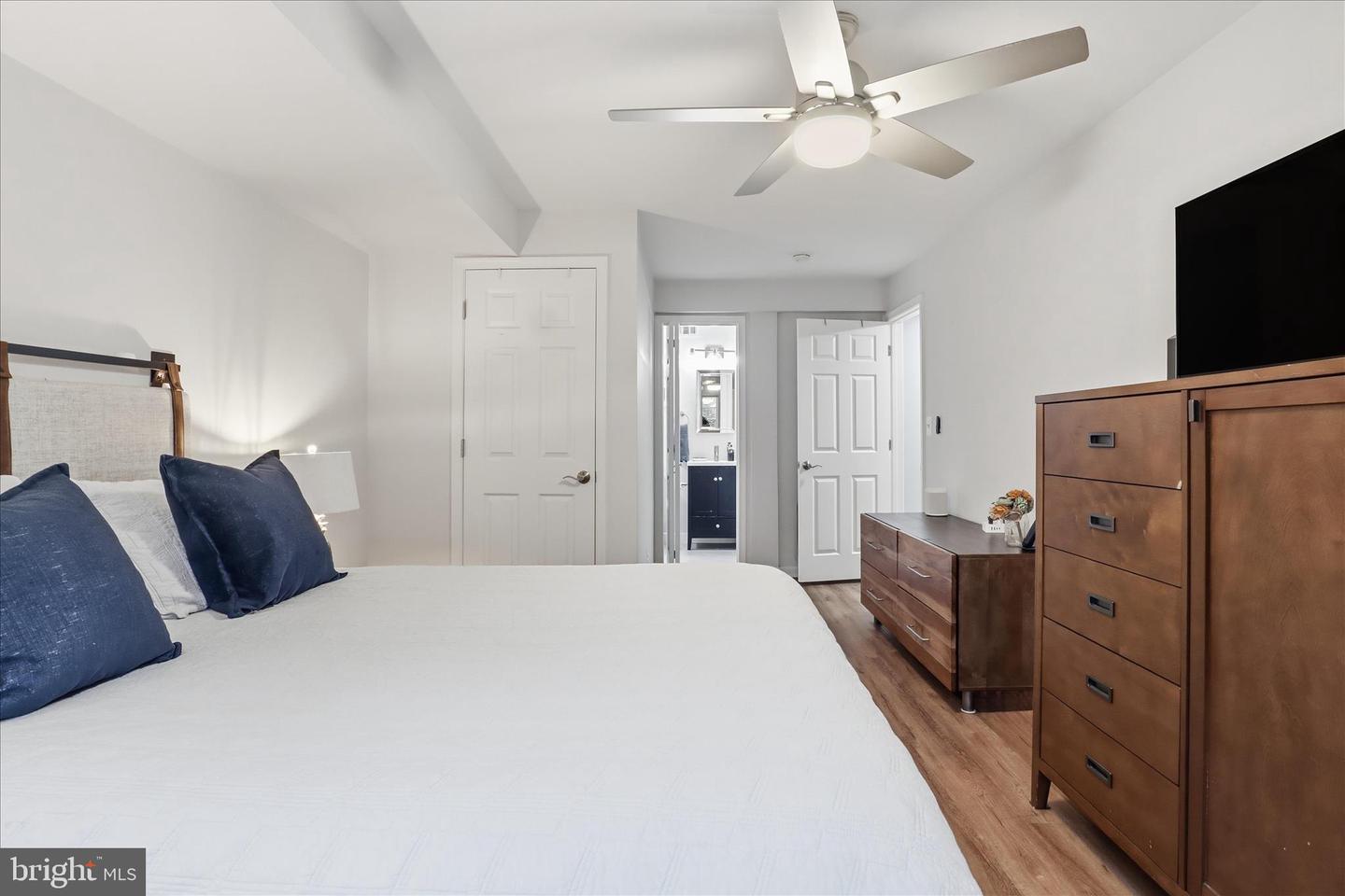 1563-B N VAN DORN ST N #1563 B, ALEXANDRIA, Virginia 22304, 2 Bedrooms Bedrooms, ,2 BathroomsBathrooms,Residential,For sale,1563-B N VAN DORN ST N #1563 B,VAAX2053108 MLS # VAAX2053108