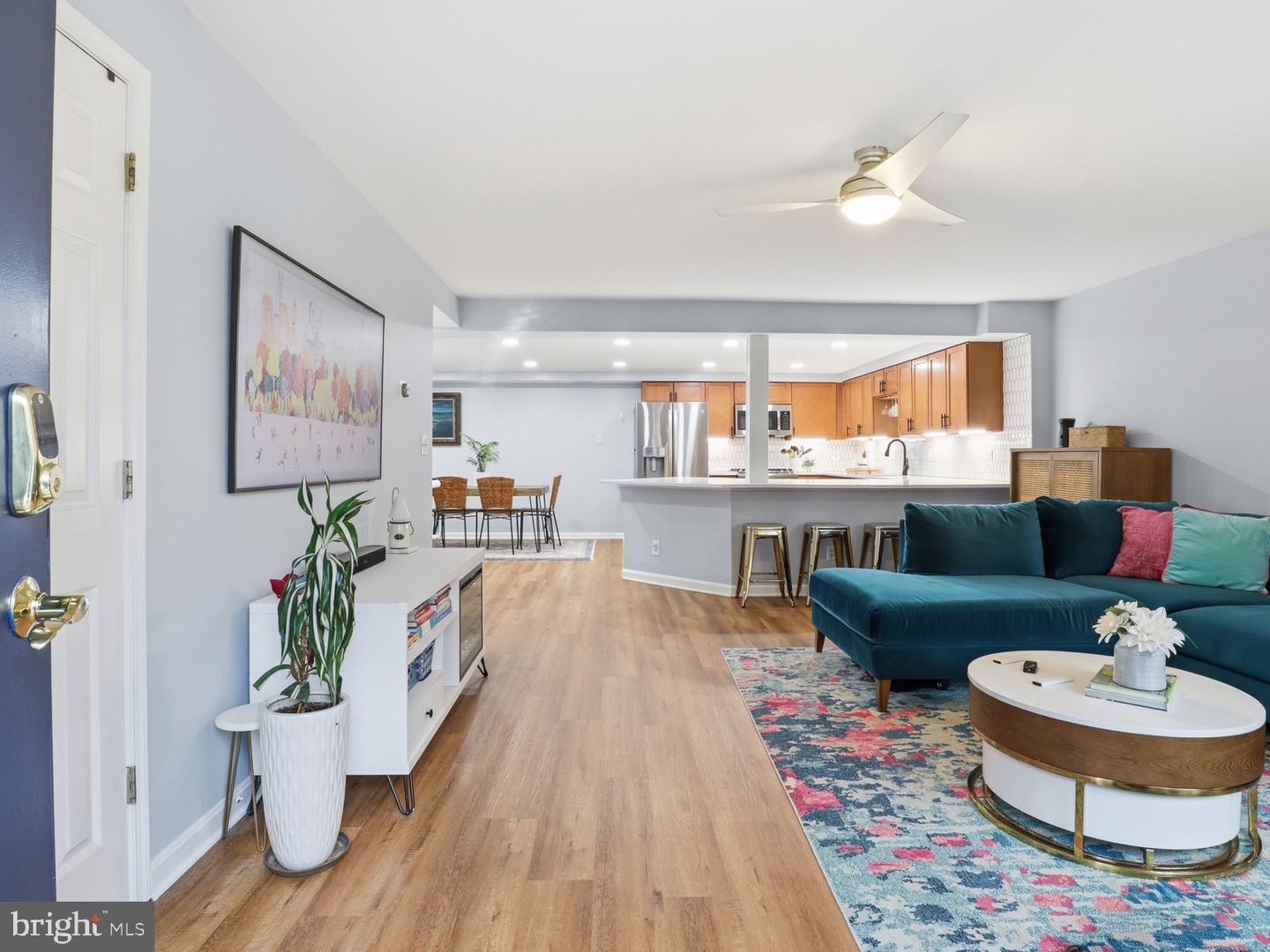 1563-B N VAN DORN ST N #1563 B, ALEXANDRIA, Virginia 22304, 2 Bedrooms Bedrooms, ,2 BathroomsBathrooms,Residential,For sale,1563-B N VAN DORN ST N #1563 B,VAAX2053108 MLS # VAAX2053108