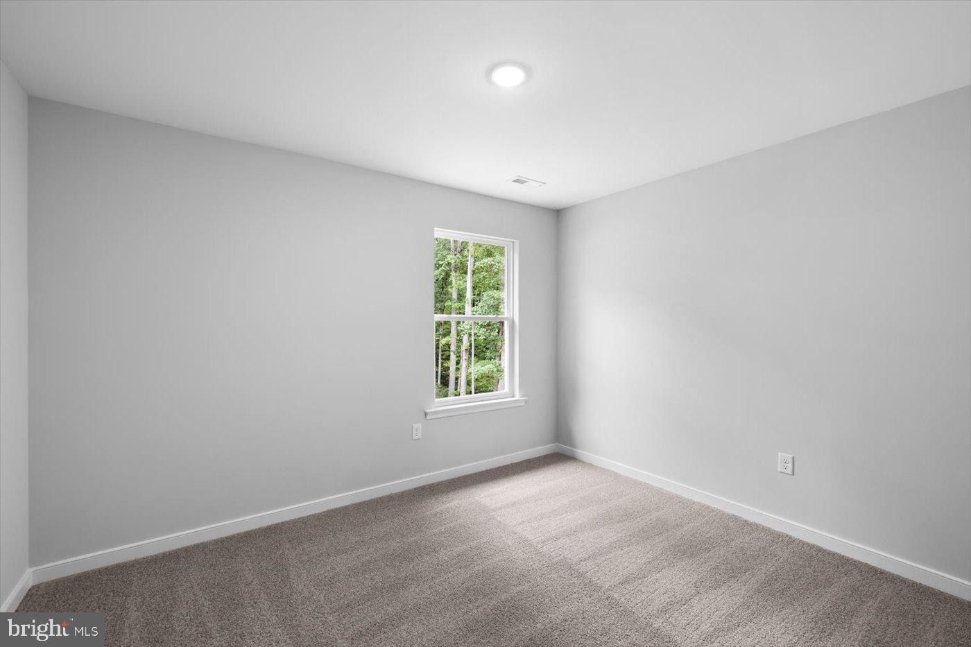 401 BIRDIE RD, LOCUST GROVE, Virginia 22508, 5 Bedrooms Bedrooms, 17 Rooms Rooms,2 BathroomsBathrooms,Residential,For sale,401 BIRDIE RD,VAOR2013120 MLS # VAOR2013120