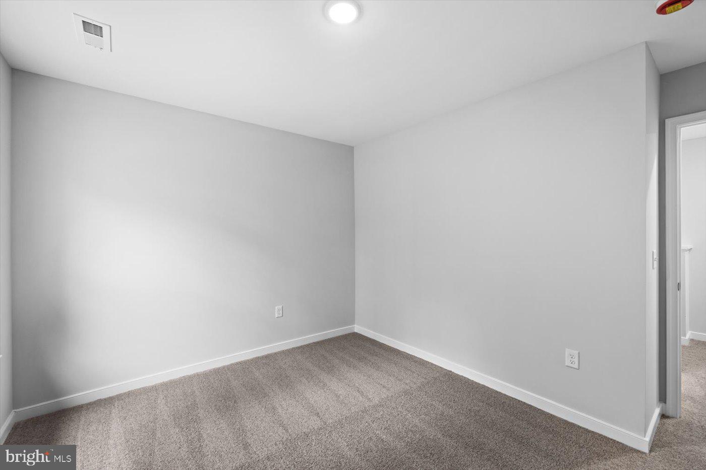 401 BIRDIE RD, LOCUST GROVE, Virginia 22508, 5 Bedrooms Bedrooms, 17 Rooms Rooms,2 BathroomsBathrooms,Residential,For sale,401 BIRDIE RD,VAOR2013120 MLS # VAOR2013120