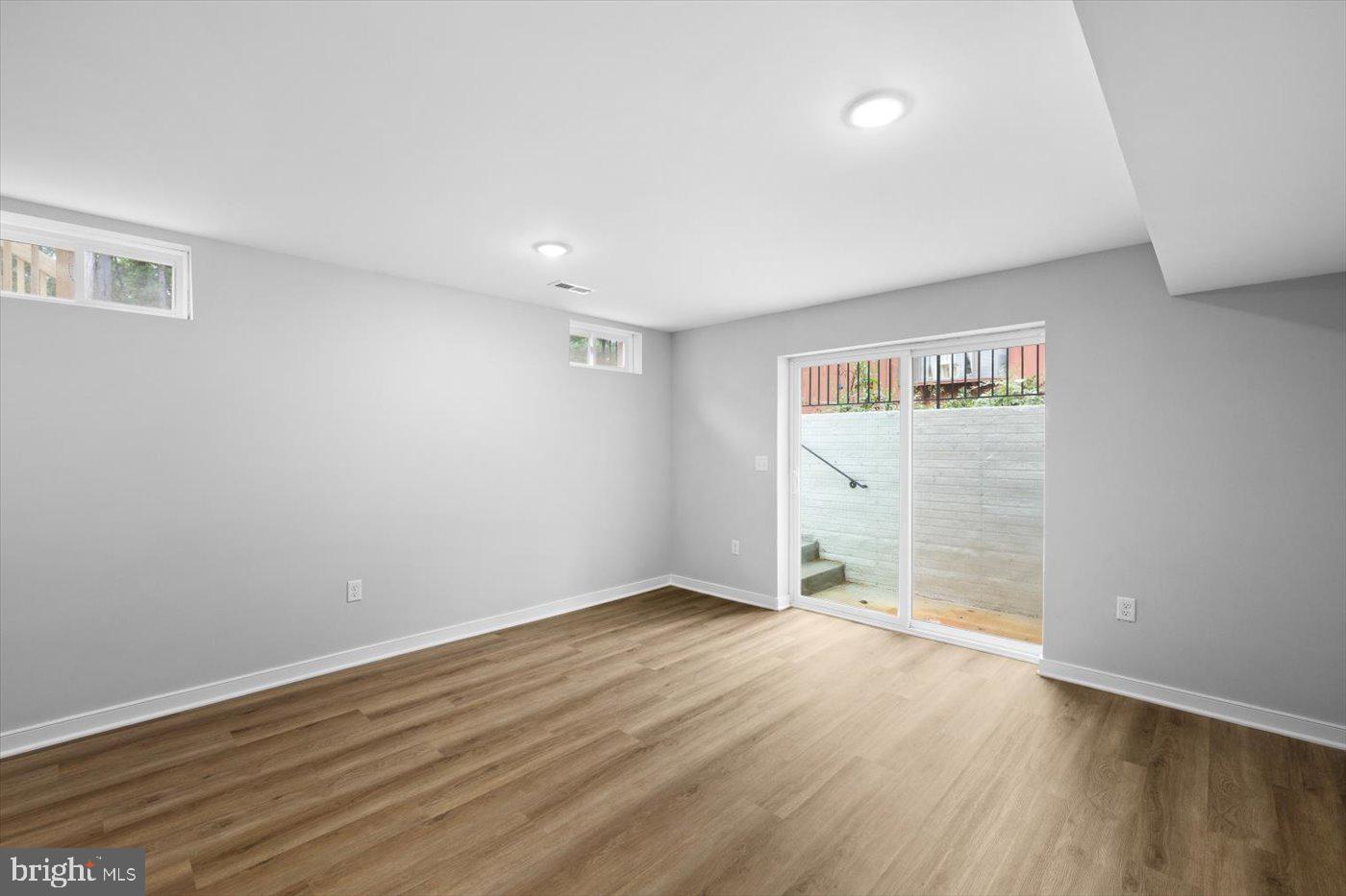 401 BIRDIE RD, LOCUST GROVE, Virginia 22508, 5 Bedrooms Bedrooms, 17 Rooms Rooms,2 BathroomsBathrooms,Residential,For sale,401 BIRDIE RD,VAOR2013120 MLS # VAOR2013120