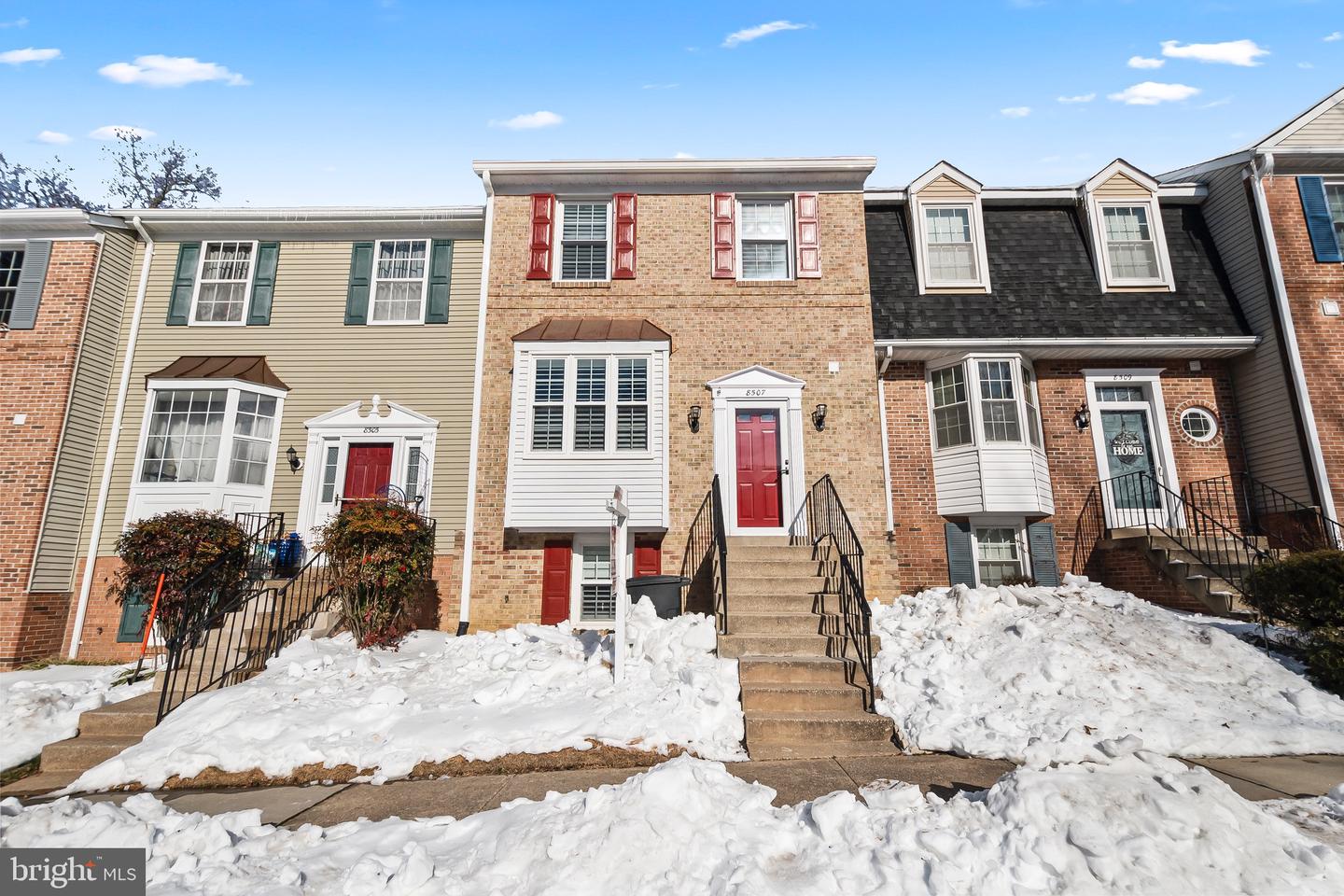 8507 SHIRLEY WOODS CT, LORTON, Virginia 22079, 4 Bedrooms Bedrooms, 12 Rooms Rooms,3 BathroomsBathrooms,Residential,For sale,8507 SHIRLEY WOODS CT,VAFX2286314 MLS # VAFX2286314