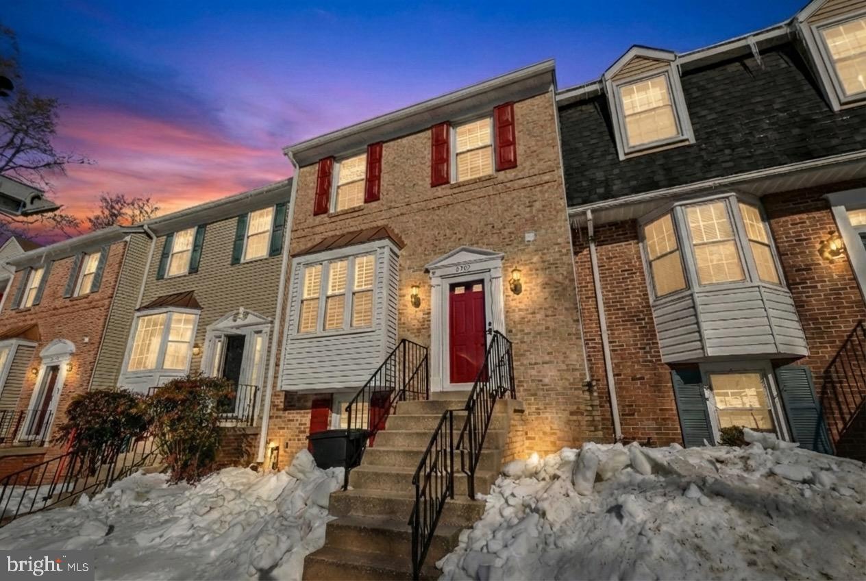 8507 SHIRLEY WOODS CT, LORTON, Virginia 22079, 4 Bedrooms Bedrooms, 12 Rooms Rooms,3 BathroomsBathrooms,Residential,For sale,8507 SHIRLEY WOODS CT,VAFX2286314 MLS # VAFX2286314