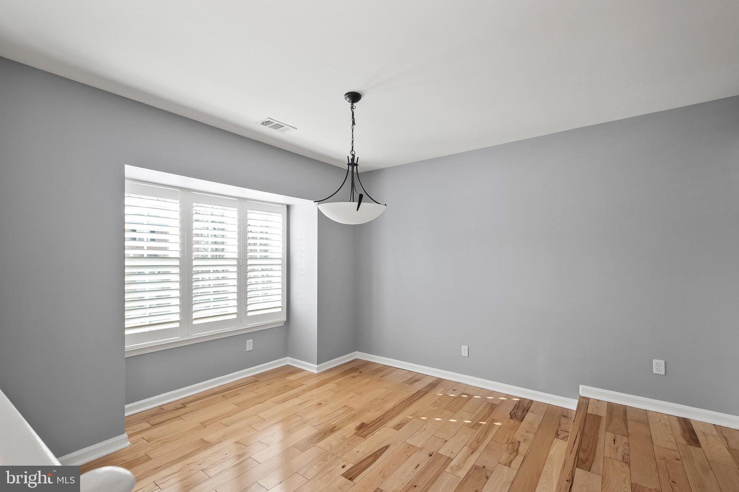 8507 SHIRLEY WOODS CT, LORTON, Virginia 22079, 4 Bedrooms Bedrooms, 12 Rooms Rooms,3 BathroomsBathrooms,Residential,For sale,8507 SHIRLEY WOODS CT,VAFX2286314 MLS # VAFX2286314