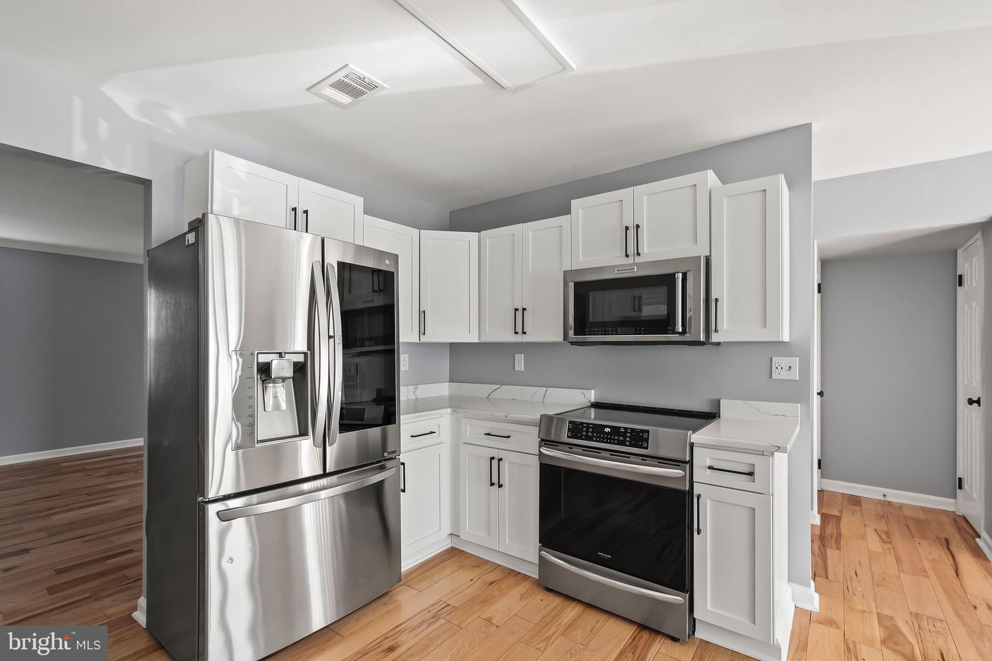 8507 SHIRLEY WOODS CT, LORTON, Virginia 22079, 4 Bedrooms Bedrooms, 12 Rooms Rooms,3 BathroomsBathrooms,Residential,For sale,8507 SHIRLEY WOODS CT,VAFX2286314 MLS # VAFX2286314