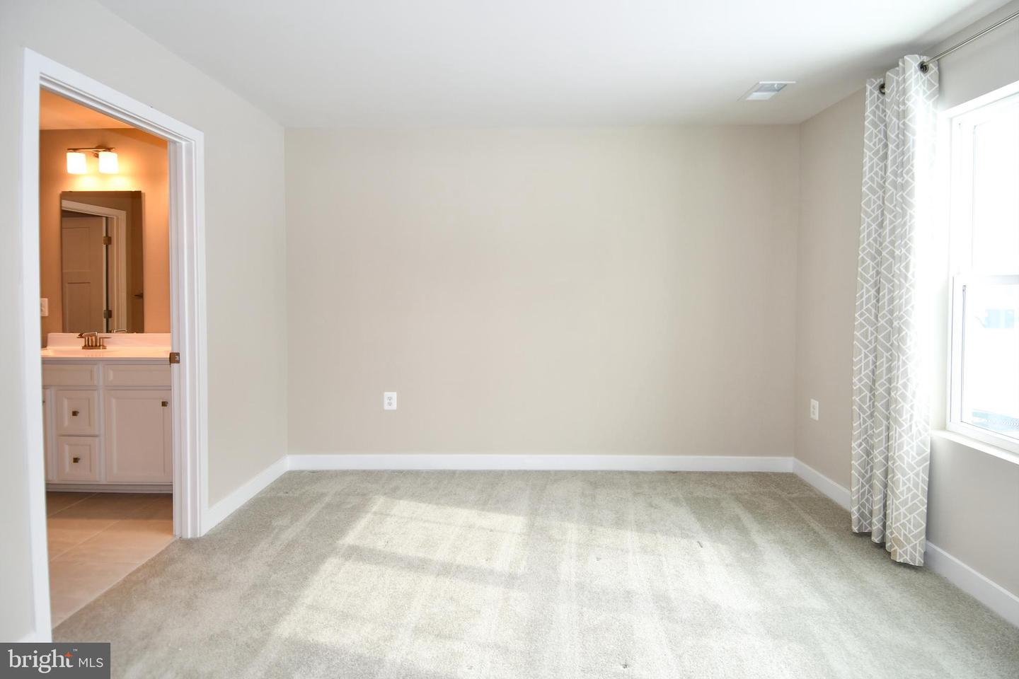 4512 BRIARHAVEN DR, FREDERICKSBURG, Virginia 22408, 4 Bedrooms Bedrooms, ,3 BathroomsBathrooms,Residential,For sale,4512 BRIARHAVEN DR,VASP2038730 MLS # VASP2038730