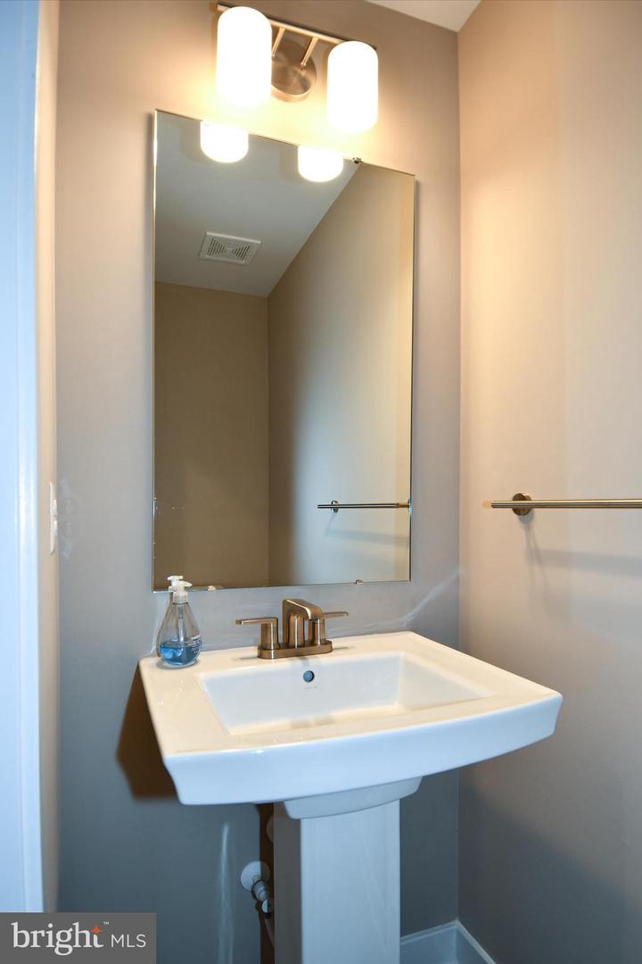 4512 BRIARHAVEN DR, FREDERICKSBURG, Virginia 22408, 4 Bedrooms Bedrooms, ,3 BathroomsBathrooms,Residential,For sale,4512 BRIARHAVEN DR,VASP2038730 MLS # VASP2038730