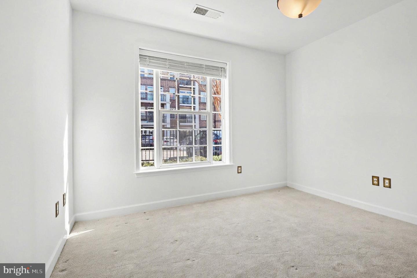 701 COBBLESTONE BLVD #108, FREDERICKSBURG, Virginia 22401, 1 Bedroom Bedrooms, ,1 BathroomBathrooms,Residential,For sale,701 COBBLESTONE BLVD #108,VAFB2009556 MLS # VAFB2009556