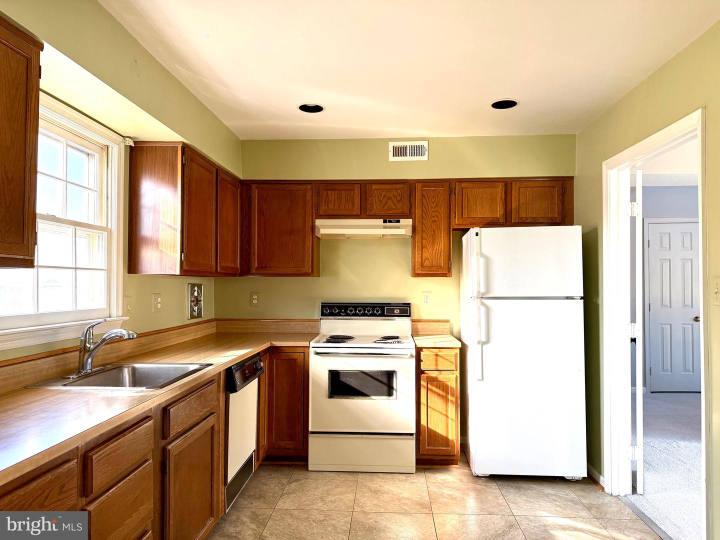 13914 CRISTO CT, CENTREVILLE, Virginia 20120, 4 Bedrooms Bedrooms, 7 Rooms Rooms,2 BathroomsBathrooms,Residential,For sale,13914 CRISTO CT,VAFX2287060 MLS # VAFX2287060 13914 CRISTO CT, CENTREVILLE, Virginia 20120, 4 Bedrooms Bedrooms, 7 Rooms Rooms,2 BathroomsBathrooms,Residential,For sale,13914 CRISTO CT,VAFX2287060 MLS # VAFX2287060