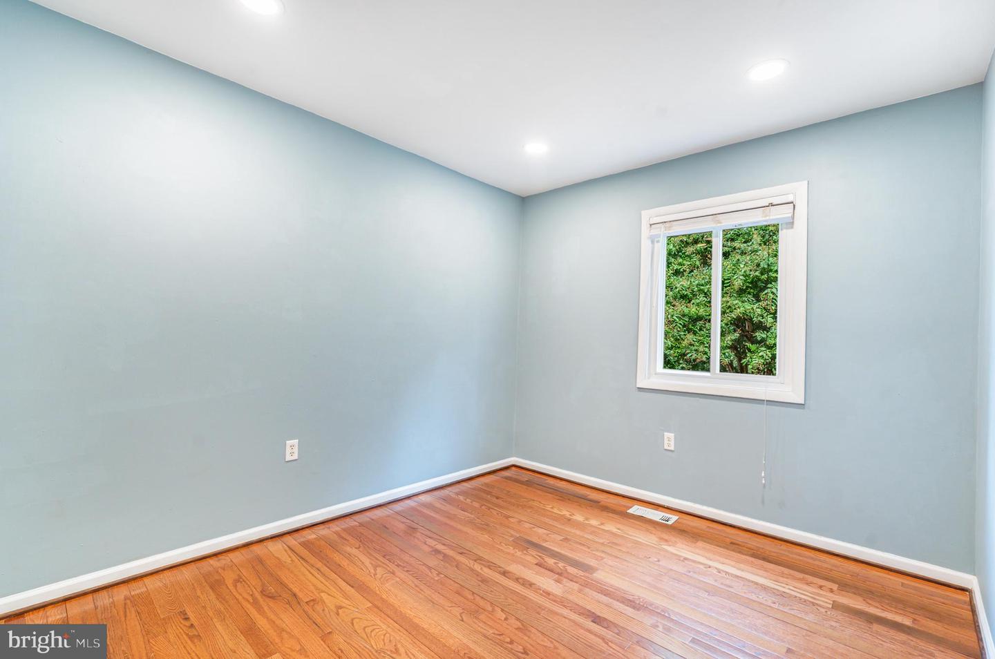 7432 LARNE LN, LORTON, Virginia 22079, 3 Bedrooms Bedrooms, ,3 BathroomsBathrooms,Residential,For sale,7432 LARNE LN,VAFX2287454 MLS # VAFX2287454