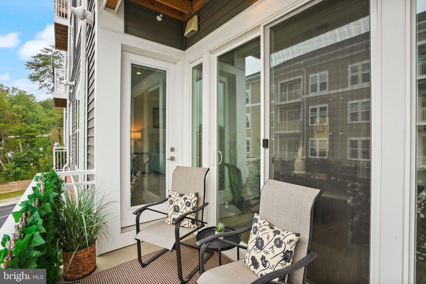 13950 ENGLEFIELD DR #3202, WOODBRIDGE, Virginia 22193, 2 Bedrooms Bedrooms, ,2 BathroomsBathrooms,Residential,For sale,13950 ENGLEFIELD DR #3202,VAPW2111406 MLS # VAPW2111406