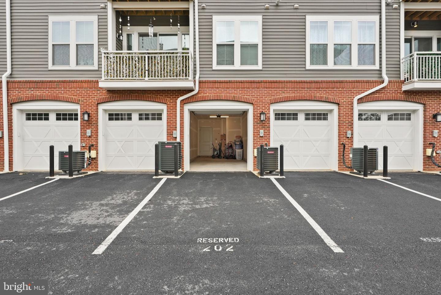 13950 ENGLEFIELD DR #3202, WOODBRIDGE, Virginia 22193, 2 Bedrooms Bedrooms, ,2 BathroomsBathrooms,Residential,For sale,13950 ENGLEFIELD DR #3202,VAPW2111406 MLS # VAPW2111406