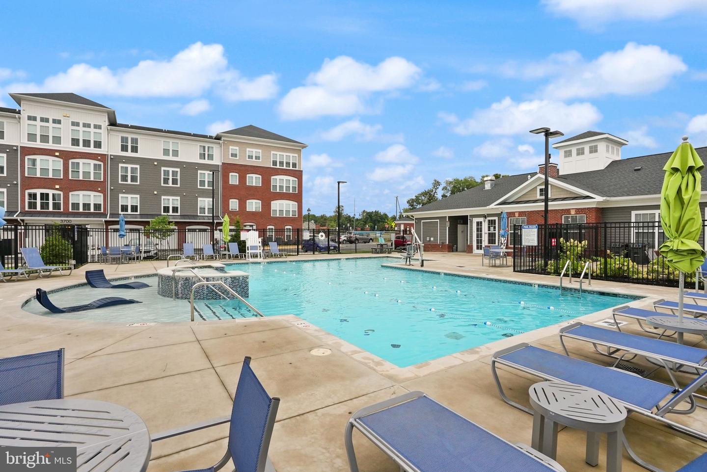 13950 ENGLEFIELD DR #3202, WOODBRIDGE, Virginia 22193, 2 Bedrooms Bedrooms, ,2 BathroomsBathrooms,Residential,For sale,13950 ENGLEFIELD DR #3202,VAPW2111406 MLS # VAPW2111406