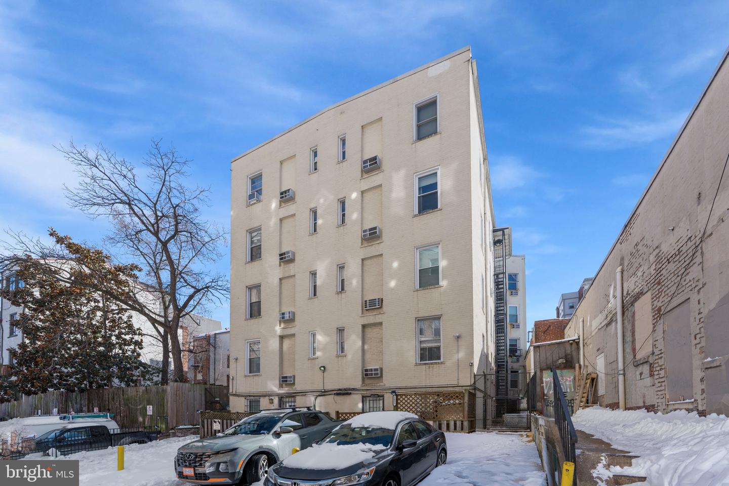 1831 BELMONT RD NW #104, WASHINGTON, District Of Columbia 20009, 1 Bedroom Bedrooms, ,1 BathroomBathrooms,Residential,For sale,1831 BELMONT RD NW #104,DCDC2243946 MLS # DCDC2243946