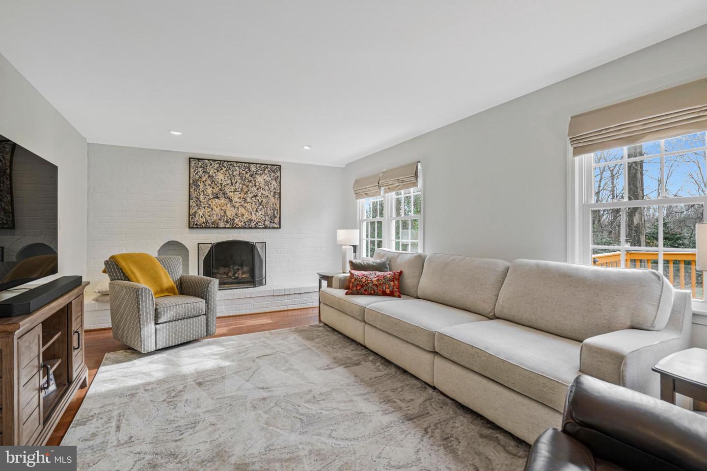 11700 CLARA WAY, FAIRFAX STATION, Virginia 22039, 4 Bedrooms Bedrooms, 18 Rooms Rooms,3 BathroomsBathrooms,Residential,For sale,11700 CLARA WAY,VAFX2288274 MLS # VAFX2288274