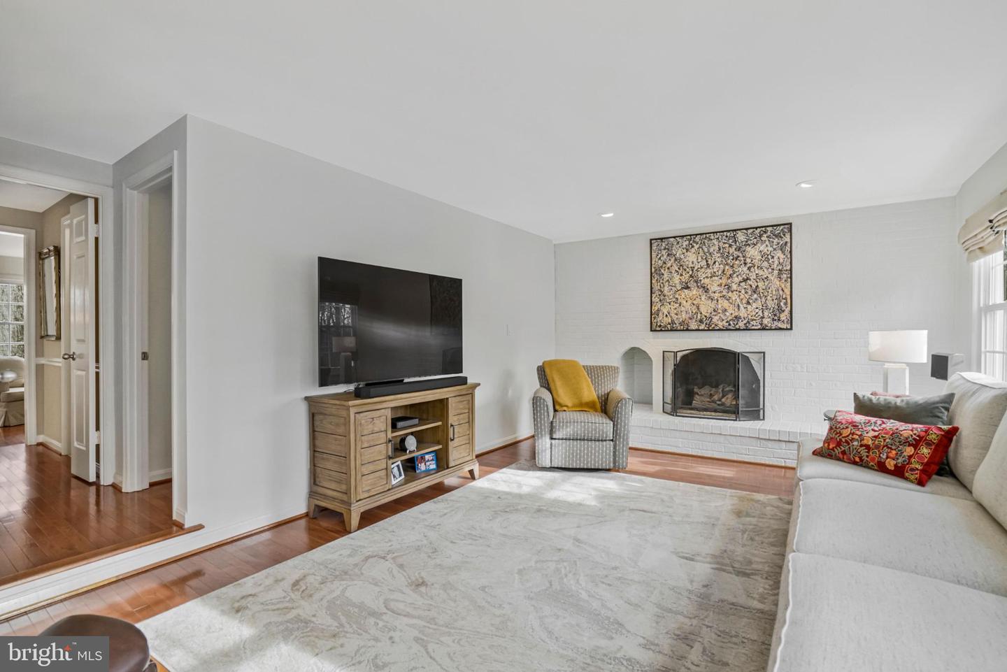 11700 CLARA WAY, FAIRFAX STATION, Virginia 22039, 4 Bedrooms Bedrooms, 18 Rooms Rooms,3 BathroomsBathrooms,Residential,For sale,11700 CLARA WAY,VAFX2288274 MLS # VAFX2288274