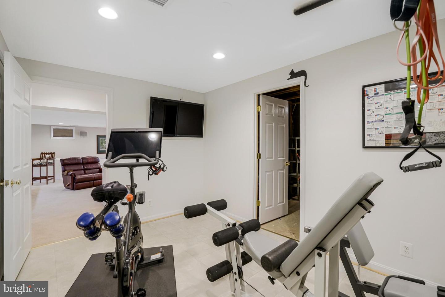 11700 CLARA WAY, FAIRFAX STATION, Virginia 22039, 4 Bedrooms Bedrooms, 18 Rooms Rooms,3 BathroomsBathrooms,Residential,For sale,11700 CLARA WAY,VAFX2288274 MLS # VAFX2288274