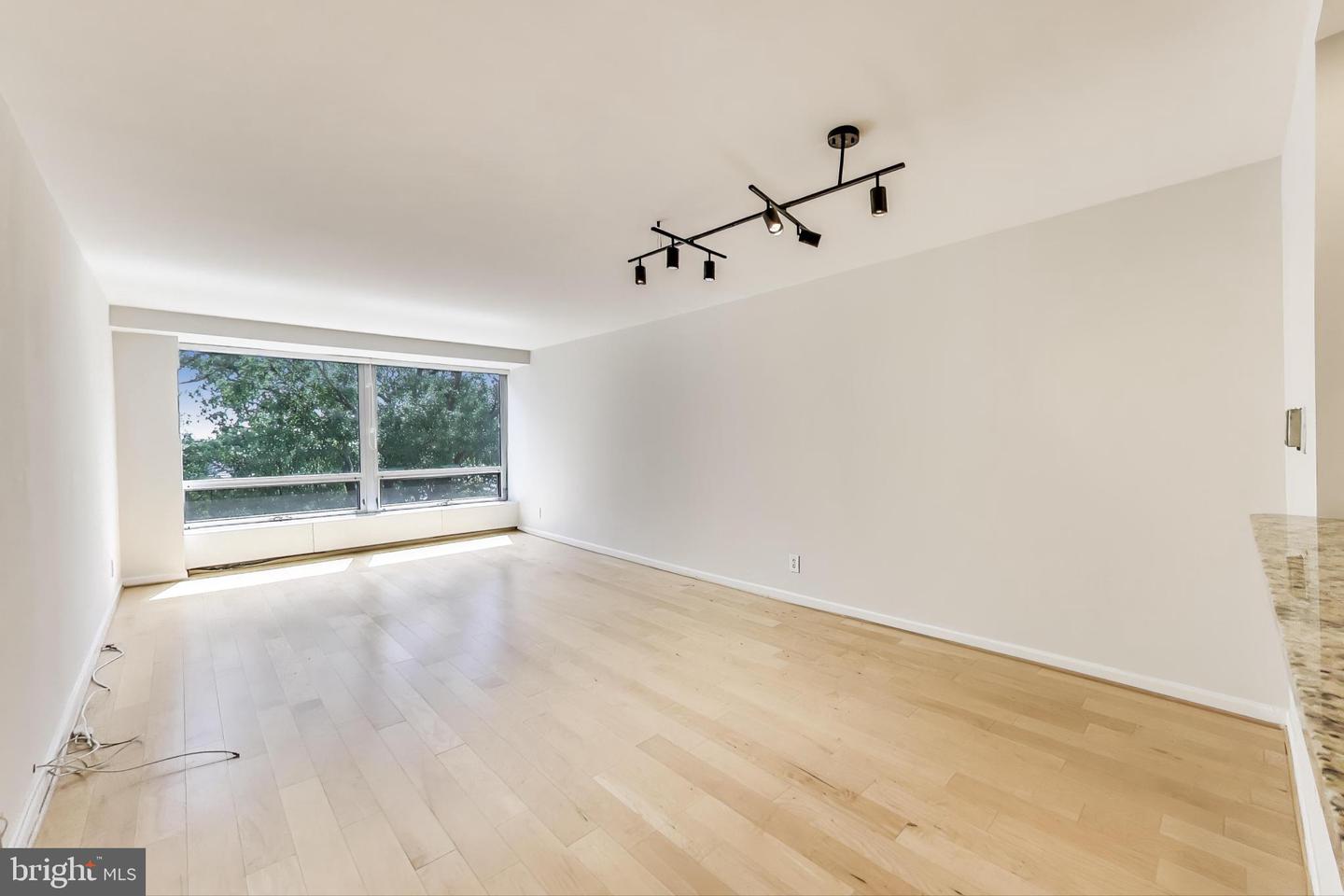 1435 4TH ST SW #B609, WASHINGTON, District Of Columbia 20024, 1 Bedroom Bedrooms, 2 Rooms Rooms,1 BathroomBathrooms,Residential,For sale,1435 4TH ST SW #B609,DCDC2244014 MLS # DCDC2244014