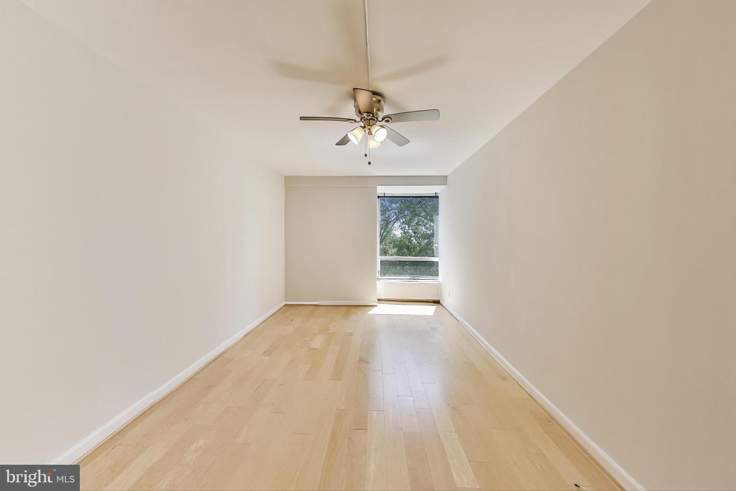 1435 4TH ST SW #B609, WASHINGTON, District Of Columbia 20024, 1 Bedroom Bedrooms, 2 Rooms Rooms,1 BathroomBathrooms,Residential,For sale,1435 4TH ST SW #B609,DCDC2244014 MLS # DCDC2244014