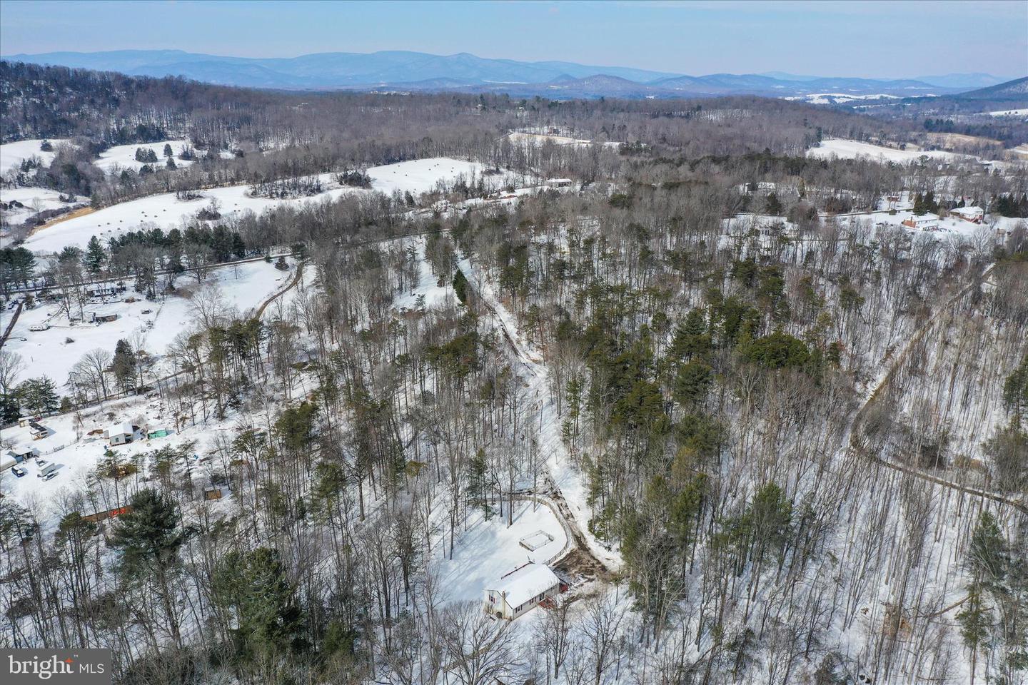 444 CASTLETON FORD RD, CASTLETON, Virginia 22716, 3 Bedrooms Bedrooms, ,3 BathroomsBathrooms,Residential,For sale,444 CASTLETON FORD RD,VACU2012570 MLS # VACU2012570