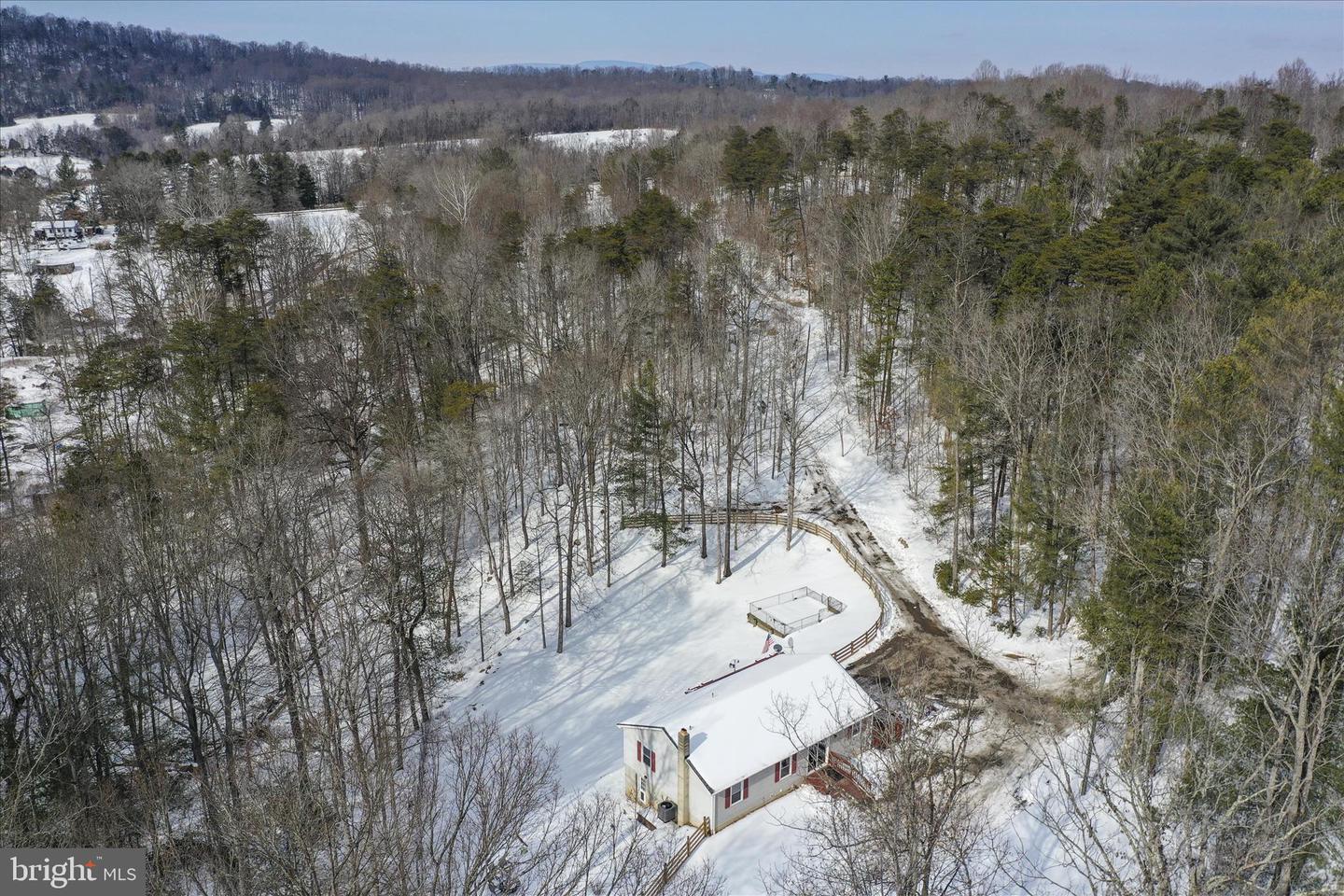 444 CASTLETON FORD RD, CASTLETON, Virginia 22716, 3 Bedrooms Bedrooms, ,3 BathroomsBathrooms,Residential,For sale,444 CASTLETON FORD RD,VACU2012570 MLS # VACU2012570