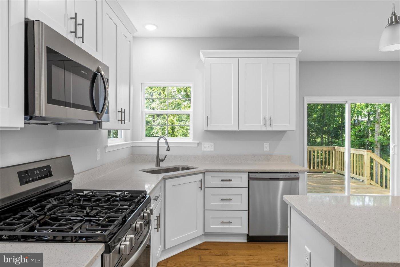 327 YORKTOWN BLVD, LOCUST GROVE, Virginia 22508, 5 Bedrooms Bedrooms, ,2 BathroomsBathrooms,Residential,For sale,327 YORKTOWN BLVD,VAOR2013222 MLS # VAOR2013222