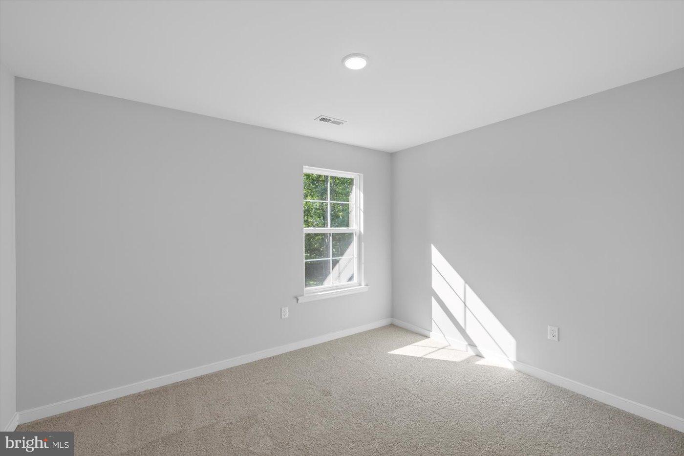 327 YORKTOWN BLVD, LOCUST GROVE, Virginia 22508, 5 Bedrooms Bedrooms, ,2 BathroomsBathrooms,Residential,For sale,327 YORKTOWN BLVD,VAOR2013222 MLS # VAOR2013222