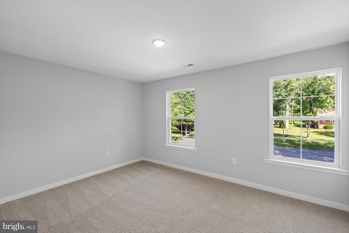 327 YORKTOWN BLVD, LOCUST GROVE, Virginia 22508, 5 Bedrooms Bedrooms, ,2 BathroomsBathrooms,Residential,For sale,327 YORKTOWN BLVD,VAOR2013222 MLS # VAOR2013222