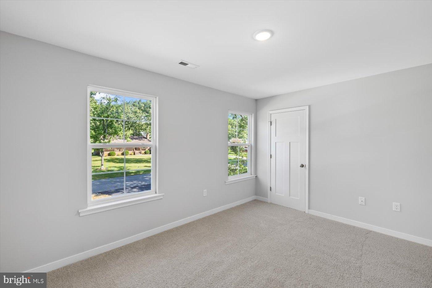 327 YORKTOWN BLVD, LOCUST GROVE, Virginia 22508, 5 Bedrooms Bedrooms, ,2 BathroomsBathrooms,Residential,For sale,327 YORKTOWN BLVD,VAOR2013222 MLS # VAOR2013222