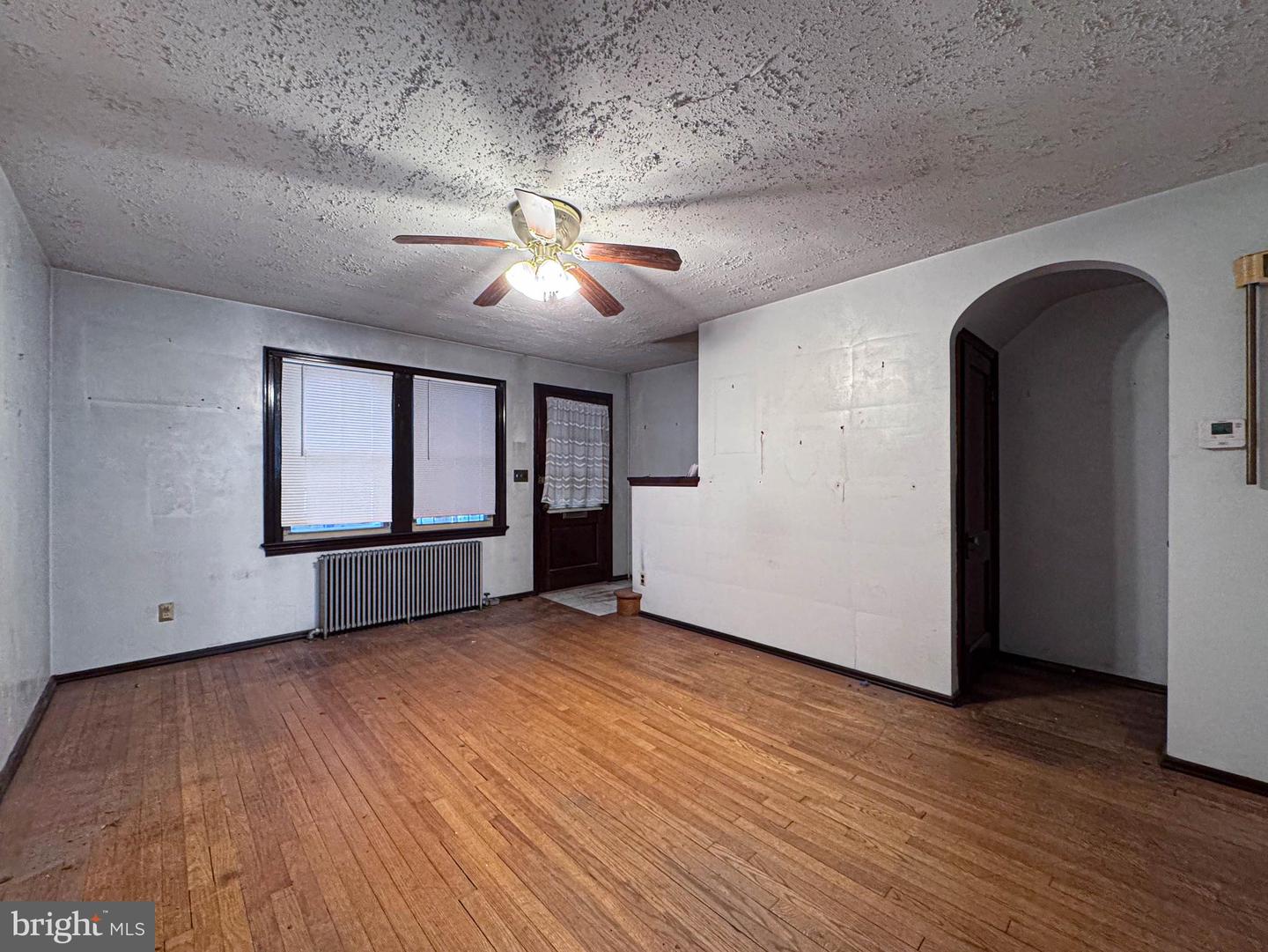 537 25TH PL NE, WASHINGTON, District Of Columbia 20002, 3 Bedrooms Bedrooms, ,1 BathroomBathrooms,Residential,For sale,537 25TH PL NE,DCDC2244052 MLS # DCDC2244052