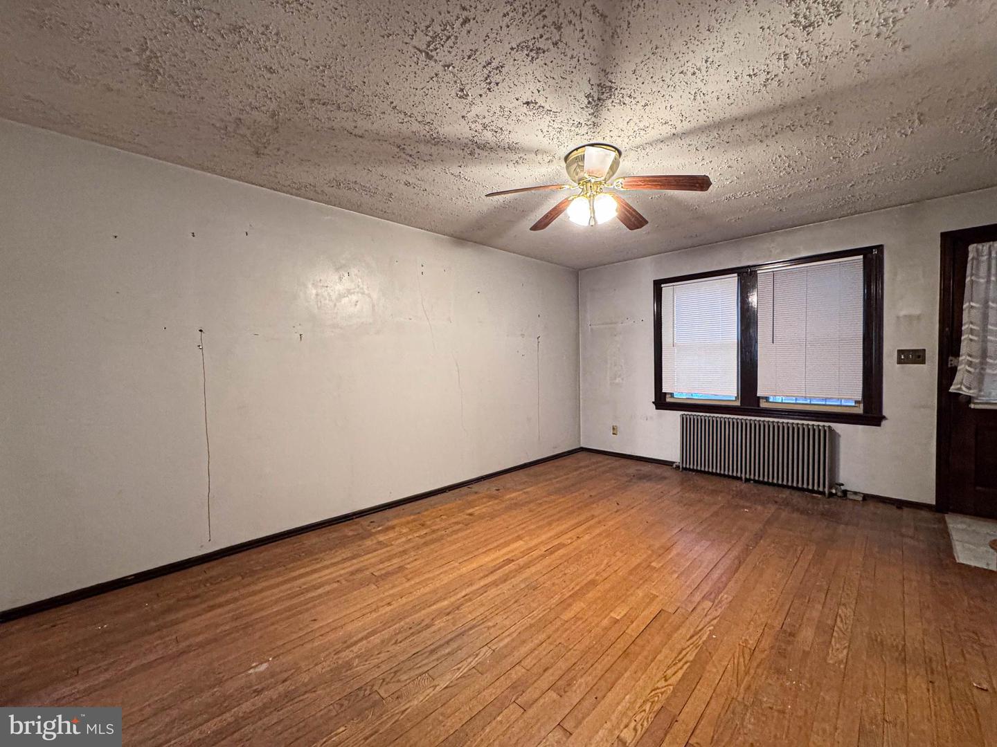 537 25TH PL NE, WASHINGTON, District Of Columbia 20002, 3 Bedrooms Bedrooms, ,1 BathroomBathrooms,Residential,For sale,537 25TH PL NE,DCDC2244052 MLS # DCDC2244052