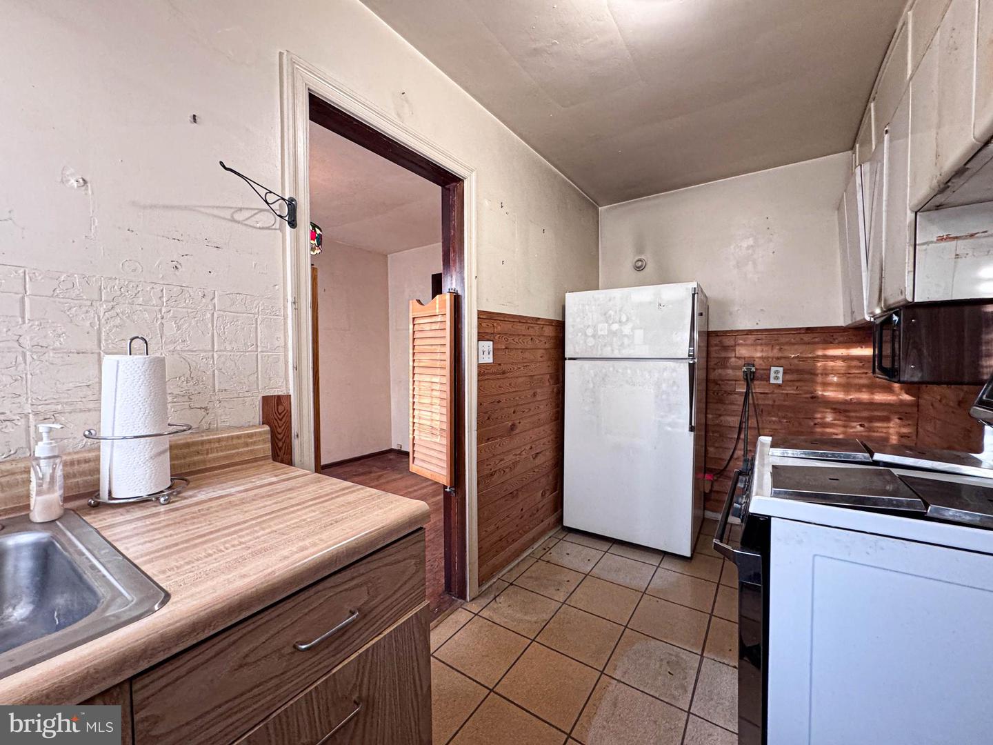 537 25TH PL NE, WASHINGTON, District Of Columbia 20002, 3 Bedrooms Bedrooms, ,1 BathroomBathrooms,Residential,For sale,537 25TH PL NE,DCDC2244052 MLS # DCDC2244052